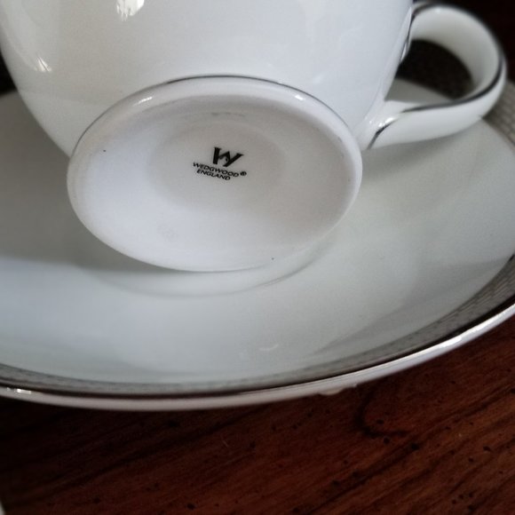 Wedgwood Marcasite 5 Piece Place Setting - Picture 9 of 13